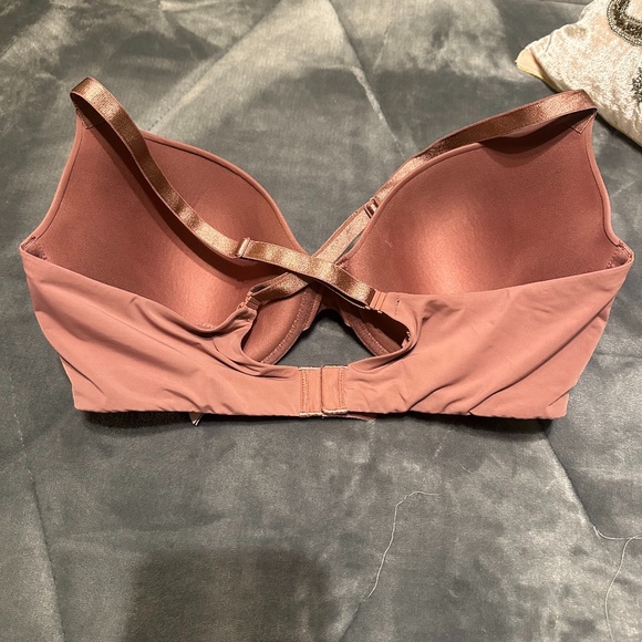 Victoria's Secret Under-Wire T-Shirt Bra Size 38DD - Picture 8 of 11